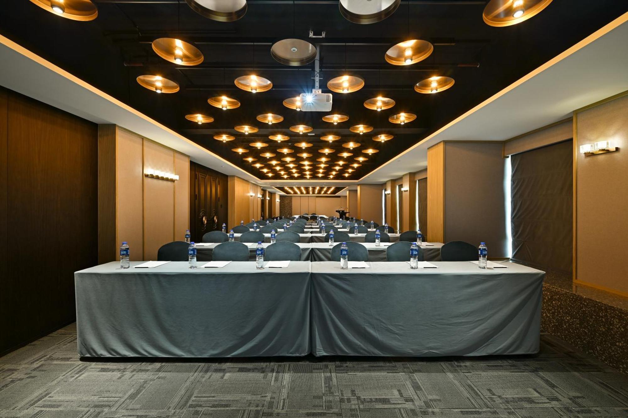 Arthur Hotel Luogang Xiangang Metro Guangzhou-Free Shuttle Bus For Canton Fair&Free Breakfast And Afternoon Tea Exterior foto